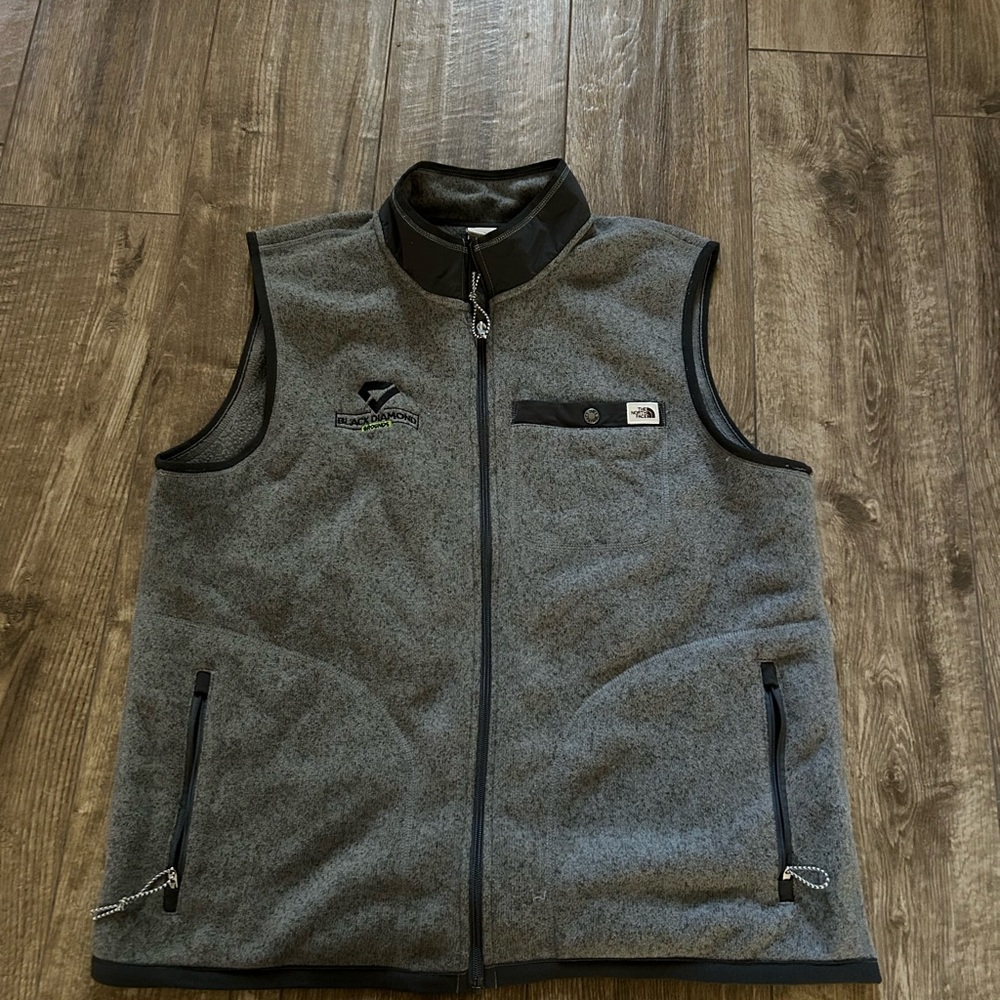 Men's Gray Fleece Vest